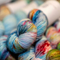 Waarom wit en fel soms geen goede wasvrienden zijn (en wat je dan wél kunt doen)