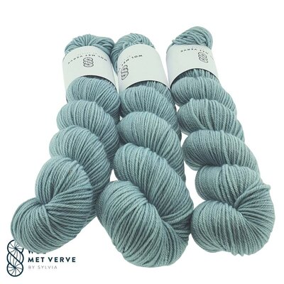 Vigorous DK - Plume (light) 0122