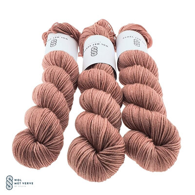 Vigorous DK - Faded Rose Light 0123